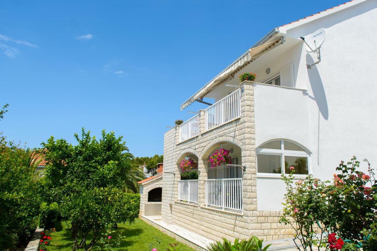 Apartments Klasan Trogir Exterior photo