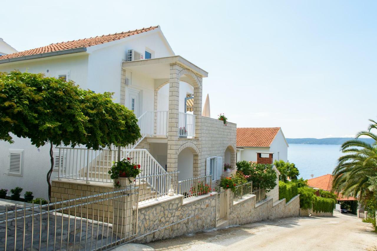 Apartments Klasan Trogir Exterior photo